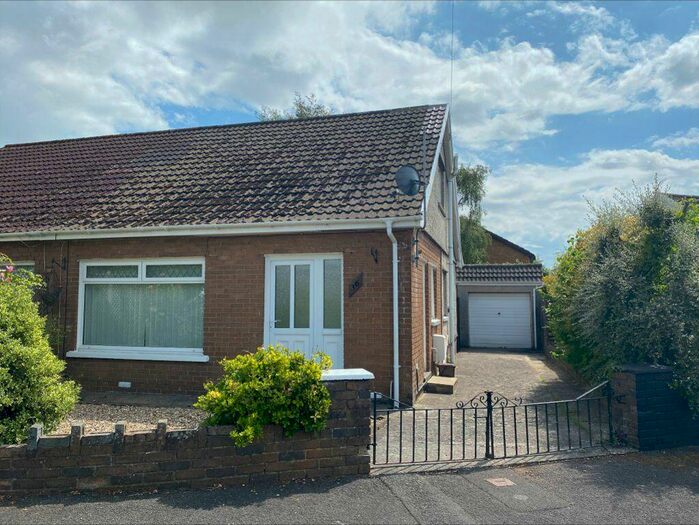 3 Bedroom Bungalow To Rent In Heol Croesty, Pencoed, Bridgend, CF35