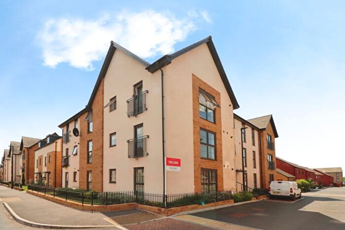 2 Bedroom Flat For Sale In Cater Drive, Yate, Bristol, Gloucestershire, BS37