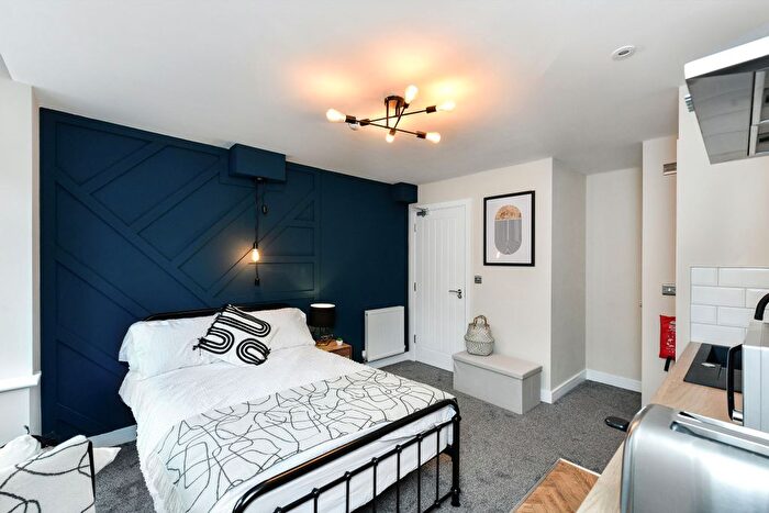 1 Bedroom Studio To Rent In Mayfield Road, Room, NG4