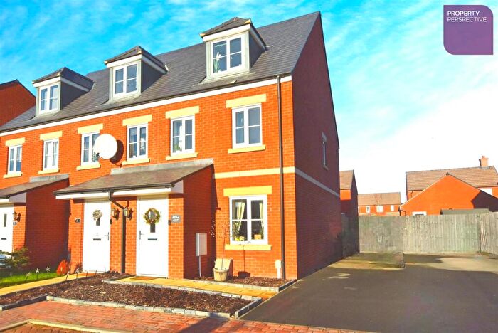 3 Bedroom End Of Terrace House For Sale In Barn Owl Drive, Rothwell, Kettering, NN14