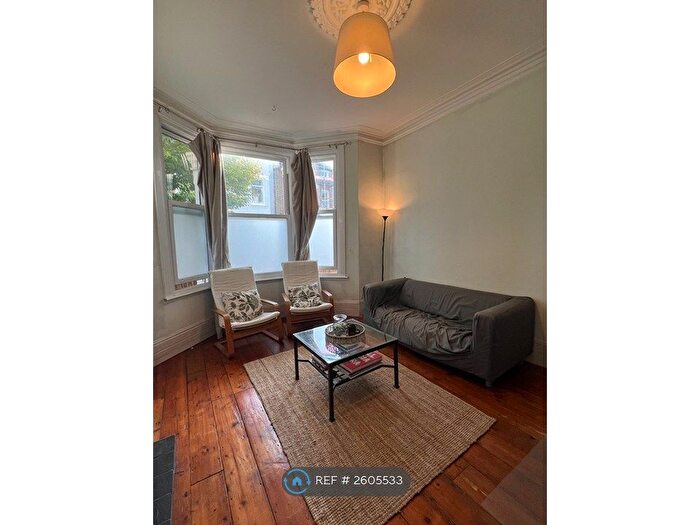 1 Bedroom Flat To Rent In A, London, SW4
