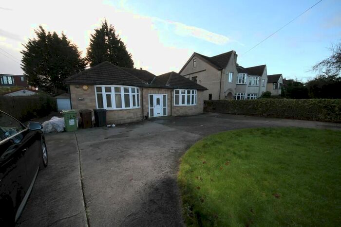 3 Bedroom Bungalow To Rent In Street Lane, Moortown, Leeds, LS17