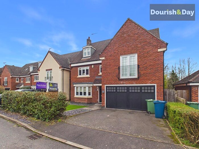 6 Bedroom Detached House For Sale In Oakbrook Close, Stafford, ST16