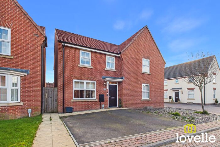 3 Bedroom Semi-Detached House For Sale In Hazelwood Drive, Hessle, East Riding Of Yorkshire, HU13