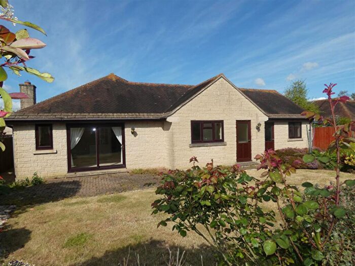 3 Bedroom Detached Bungalow For Sale In Dinhay, Marnhull, DT10