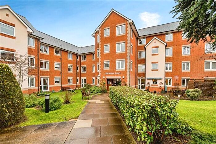 1 Bedroom Retirement Property To Rent In Sycamore Court, Willow Road, Aylesbury, HP19