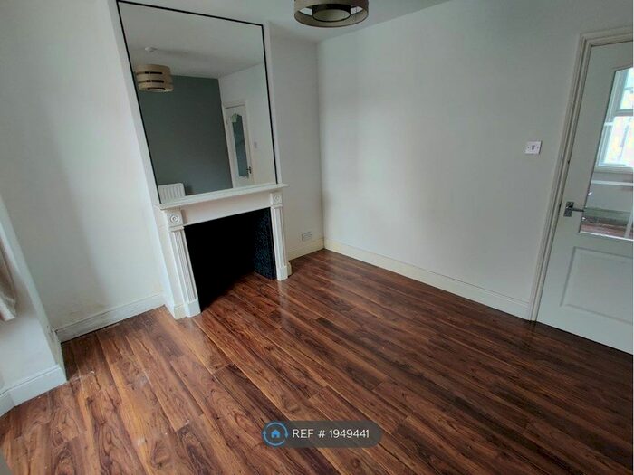 2 Bedroom Terraced House To Rent In Sydney Road, Sutton, SM1