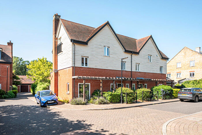 4 Bedroom Detached House For Sale In Adair Gardens, Caterham, CR3