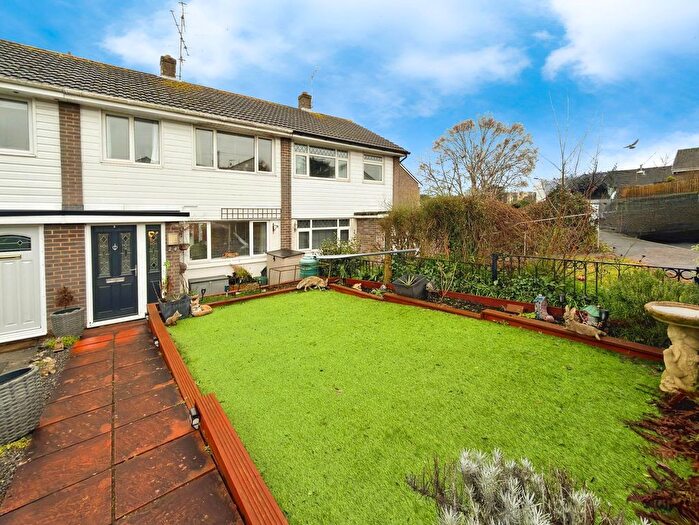 3 Bedroom Terraced House For Sale In Sycamore Close, Exeter, EX1