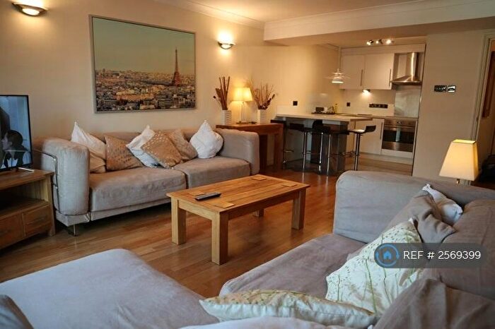 1 Bedroom Flat To Rent In The Highway, London, E1W