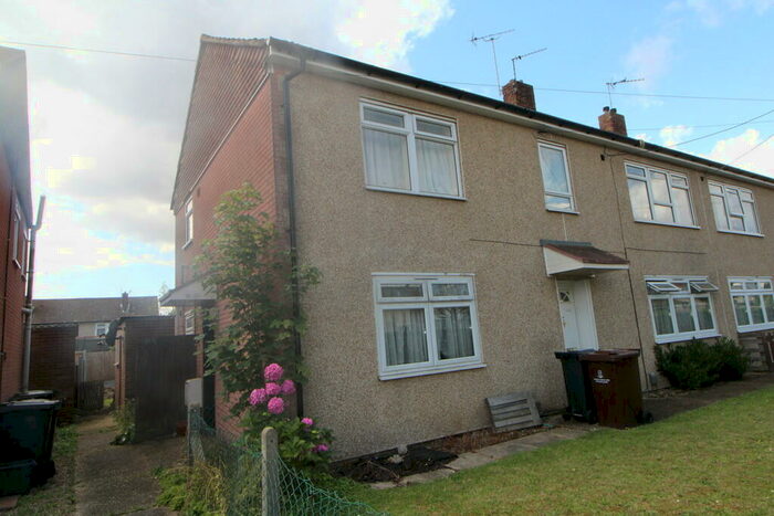 2 Bedroom Maisonette To Rent In Holly Road, Colchester, CO3