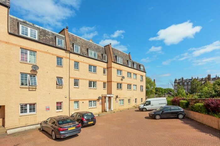 3 Bedroom Flat To Rent In Hermand Crescent, Slateford, Edinburgh, EH11