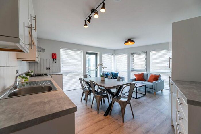 4 Bedroom Flat To Rent In Falconar Street, Newcastle, NE2
