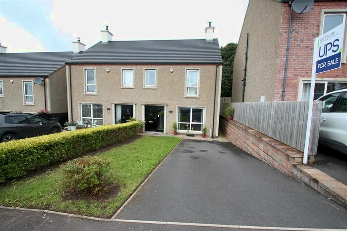 3 Bedroom Semi-Detached House For Sale In Pheasant Hill, Ballynahinch, BT24
