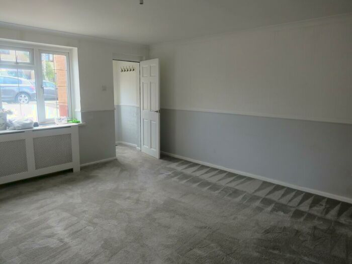 2 Bedroom House To Rent In Churchfields, Barry, CF63