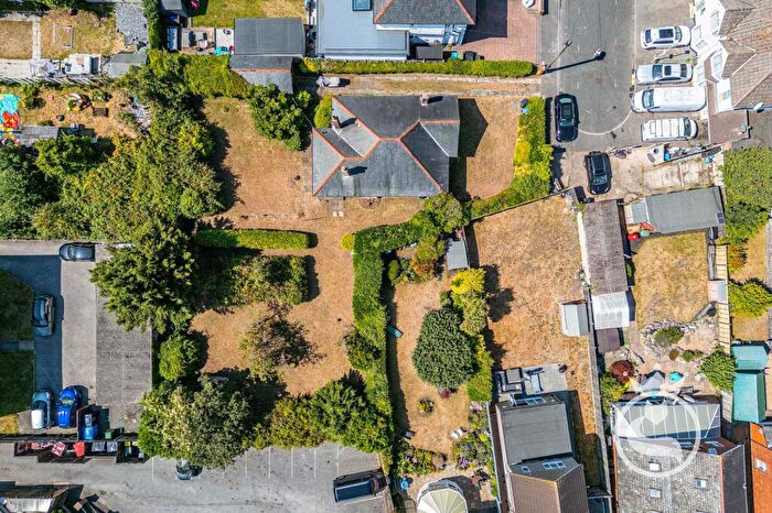 3 Bedroom Detached House For Sale In Potential Development Opportunity, Houlton Road, BH15