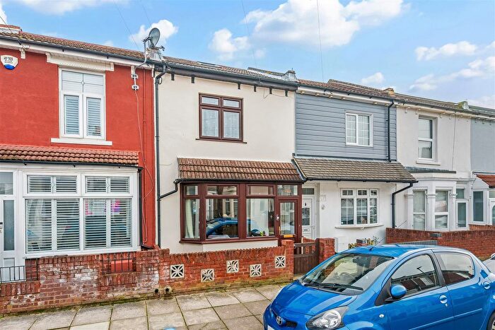 3 Bedroom Terraced House For Sale In Whitworth Road, Portsmouth, PO2