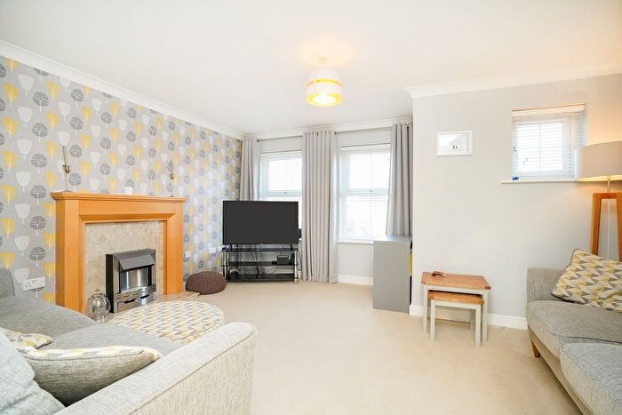 5 Bedroom End Of Terrace House For Sale In Spinkhill View, Renishaw, S21