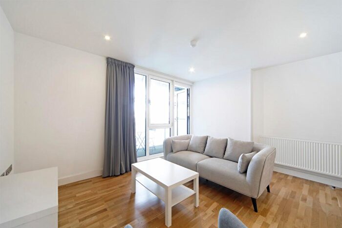 1 Bedroom Flat To Rent In One Eighty Stratford, London, E15
