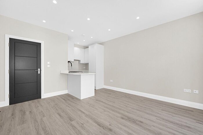 1 Bedroom Flat To Rent In Park Lane, London, CR0