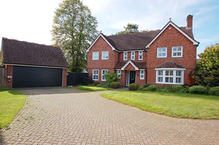 5 Bedroom Detached House For Sale In The Haydens, Tonbridge, TN9