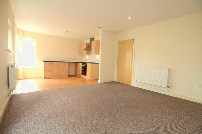 2 Bedroom Apartment To Rent In Woodborough Road, Nottingham, NG3