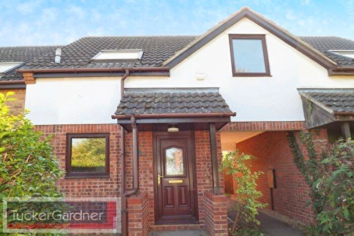 3 Bedroom Property To Rent In Woburn Place, Cambridge, CB22