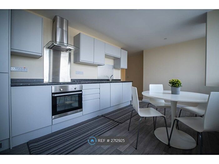 2 Bedroom Flat To Rent In Bridge Street, Walsall, WS1