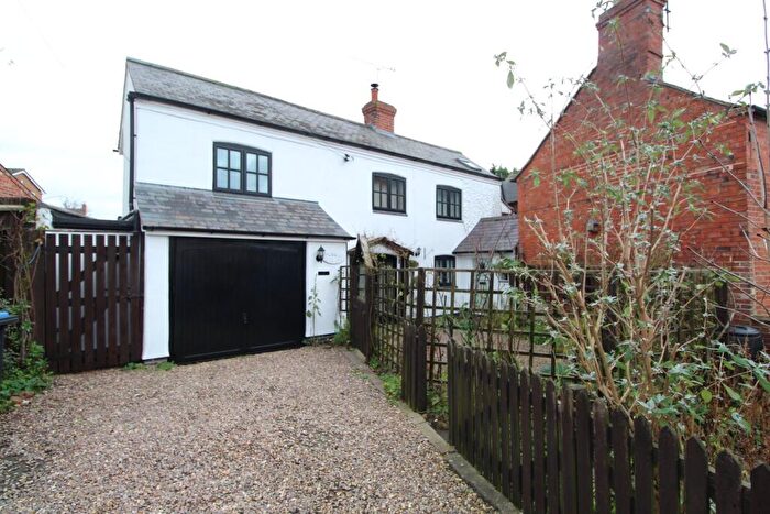 2 Bedroom Character Property To Rent In Welford Road, South Kilworth, LE17