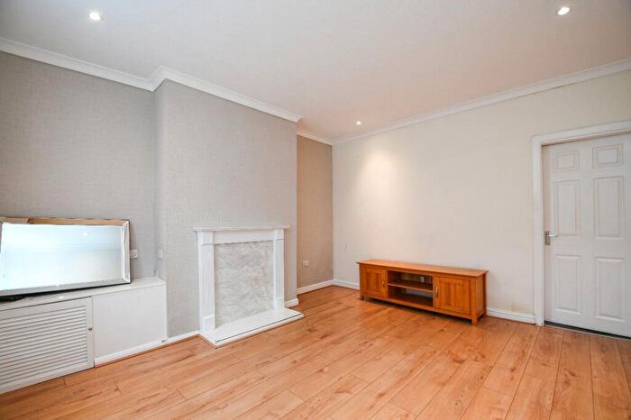 2 Bedroom Terraced House For Sale In New Herbert Street, Salford, M6