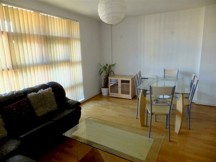 1 Bedroom Apartment To Rent In City Gate, Blantyre Street, Manchester, M15