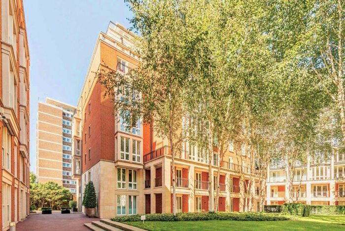 2 Bedroom Flat To Rent In Coleridge Gardens, Chelsea, SW10