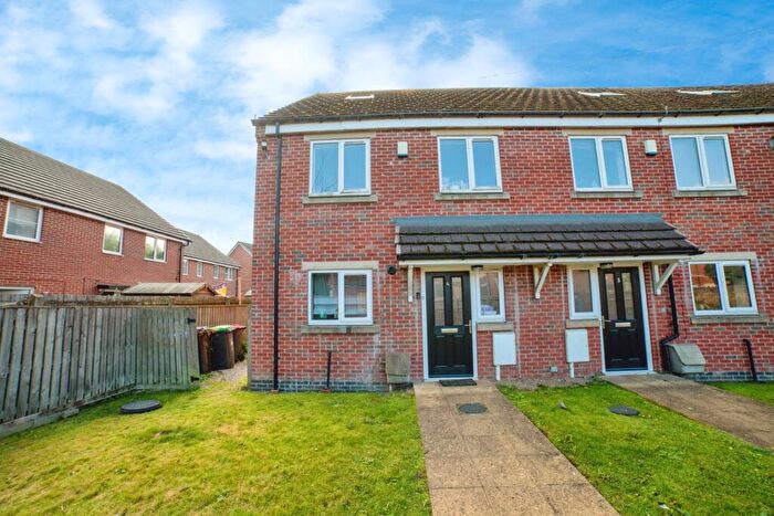 4 Bedroom Town House For Sale In Bridge Close, Sutton-in-Ashfield, Nottinghamshire, NG17
