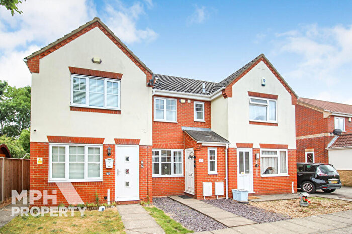 2 Bedroom Terraced House To Rent In Thorpe Marriott, NR8