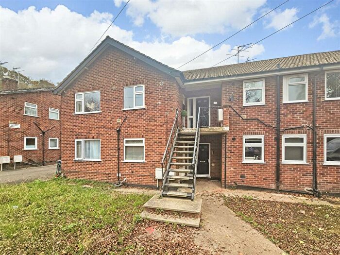 2 Bedroom Flat To Rent In Shaftesbury Avenue, Burton Joyce, Nottingham, NG14