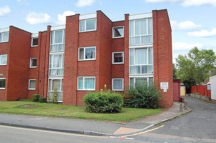 2 Bedroom Flat To Rent In Wellington Court, Sutton Road, Kidderminster, Worcestershire, DY11