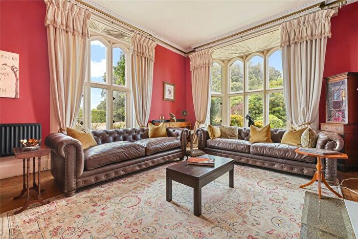 8 Bedroom Detached House For Sale In Staplestreet Road, Hernhill, Faversham, Kent, ME13