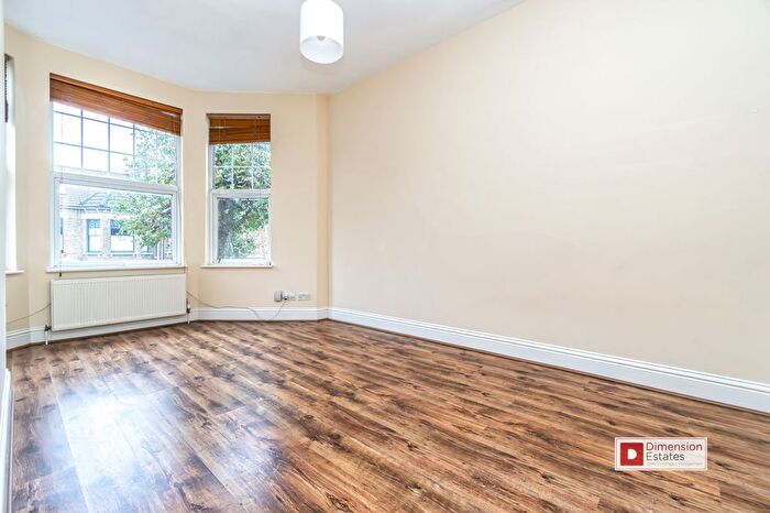 2 Bedroom Maisonette To Rent In Newick Road, Lower Clapton, Hackney, E5