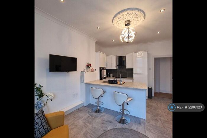 2 Bedroom Flat To Rent In Pier St, Plymouth, PL1