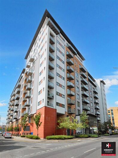 2 Bedroom Apartment To Rent In X Q Building, Salford, M5