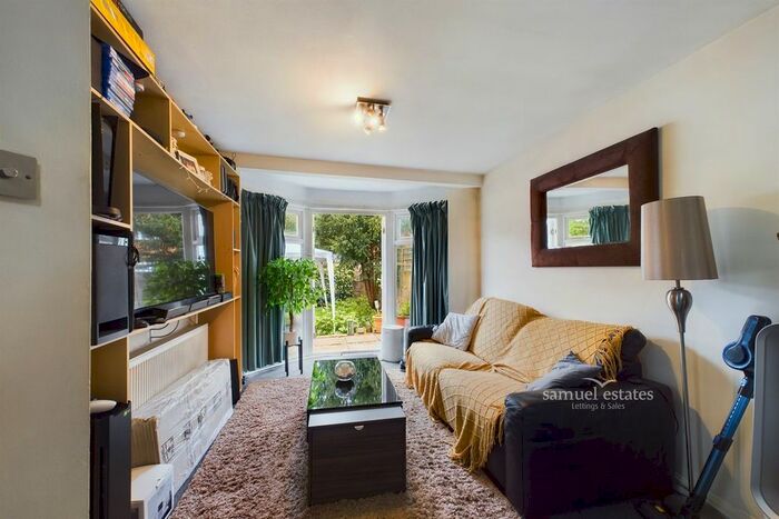 1 Bedroom Flat To Rent In Lewin Road, Streatham, SW16