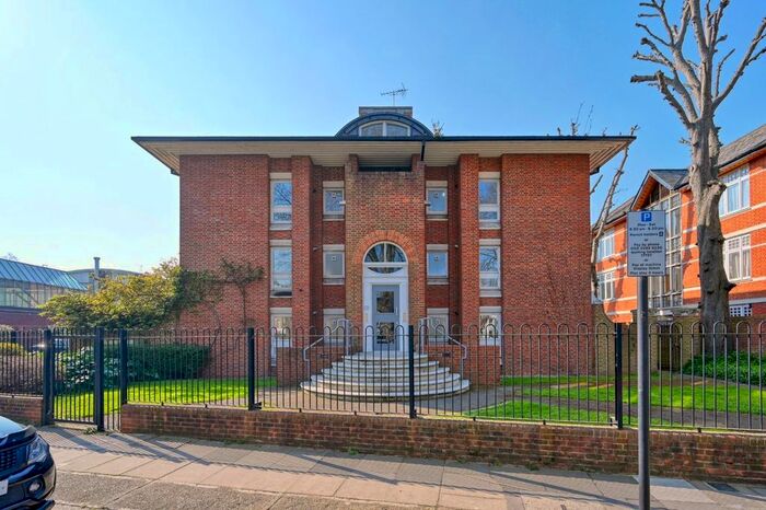 2 Bedroom Flat To Rent In Mercers Place, London, W6