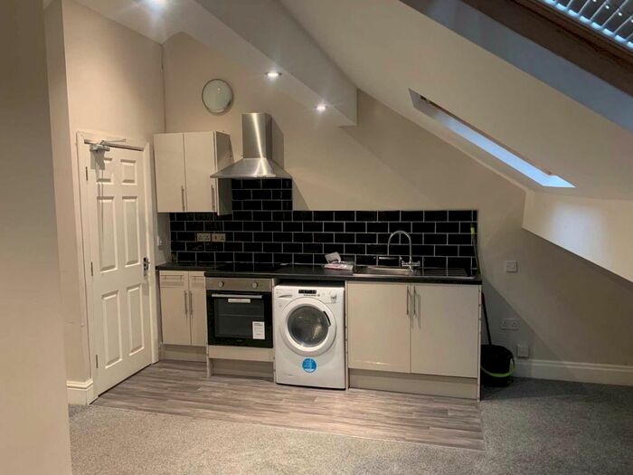 1 Bedroom Flat To Rent In Memorial Road, Walkden M28