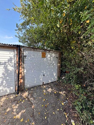 Garage / Parking For Sale In Garage At Milton Road, Stanford-Le-Hope, SS17