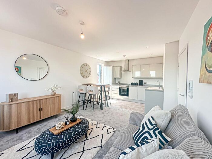1 Bedroom Apartment For Sale In Brook Street, Neston, CH64
