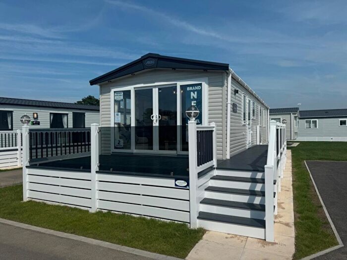 2 Bedroom Caravan For Sale In Abi Ticehurst, Alberta Holiday Park, Faversham Road, Whitstable, Kent, CT5