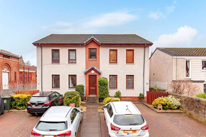 2 Bedroom Flat For Sale In Moat Terrace, Edinburgh, Midlothian, EH14