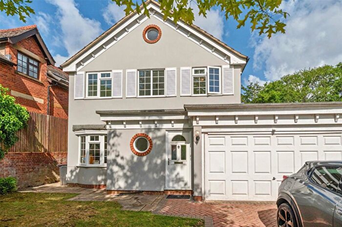 4 Bedroom Detached House For Sale In Bullers Wood Drive, Chislehurst, BR7