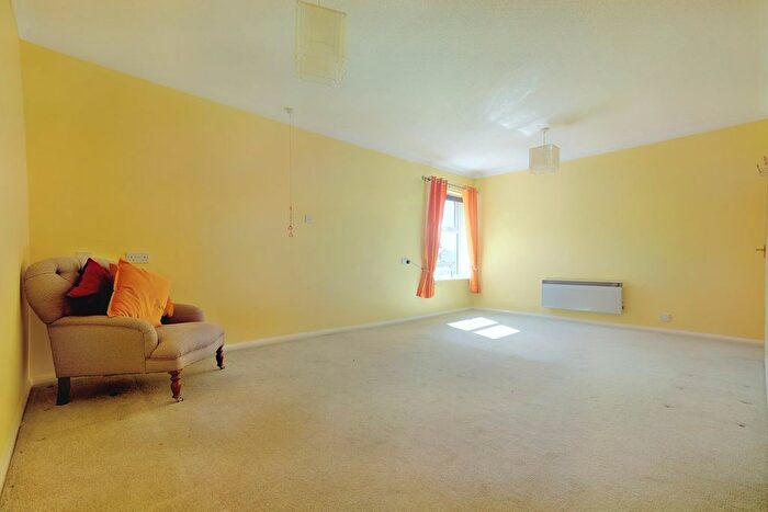 1 Bedroom Flat To Rent In Godfreys Mews, Old Moulsham, Chelmsford, CM2