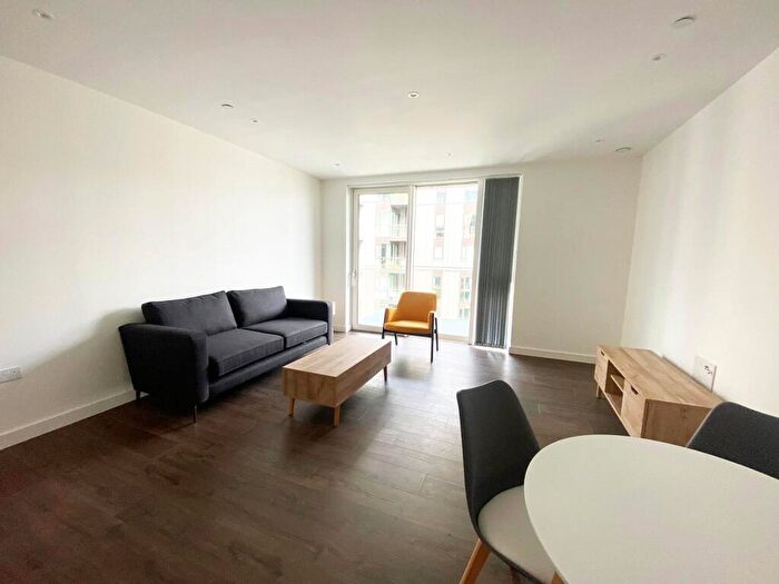 2 Bedroom Apartment To Rent In Hartingtons Court, Coster Avenue, London, N4
